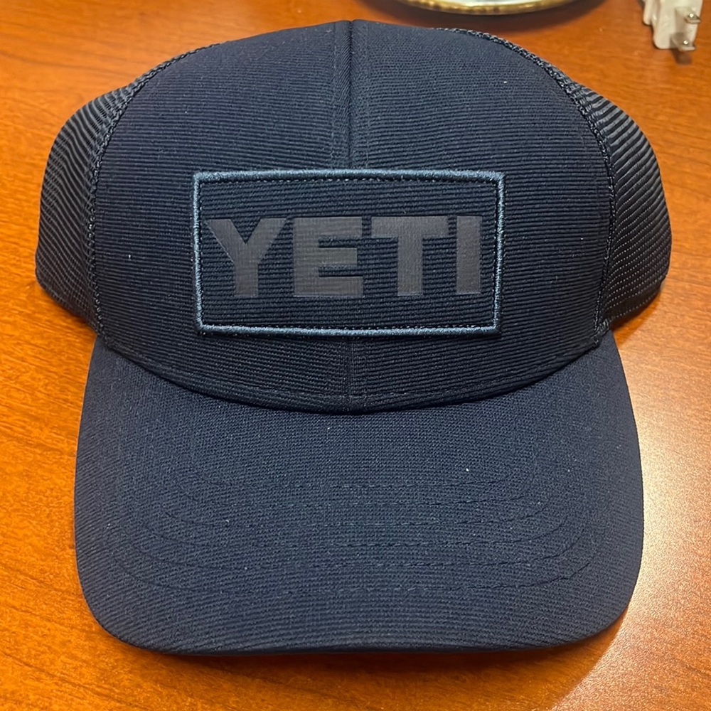 Yeti Navy Trucker Hat NWT